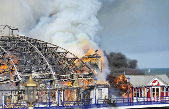  国际米兰青训基地起火，百年历史建筑严重损毁  