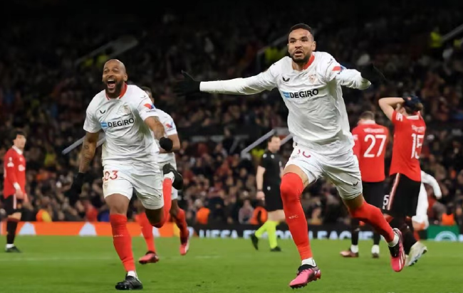  滕哈赫变阵成功曼联迎两连胜  