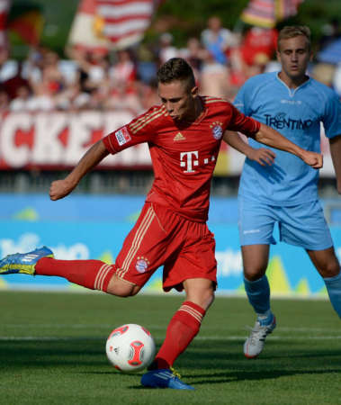  拜仁青训小将首次亮相德甲赛场  