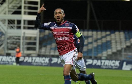  克莱蒙门将神勇扑救保胜果，法甲弱旅爆冷门震撼联赛